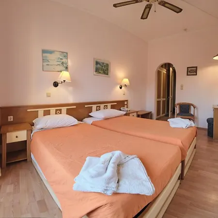 Ξενοδοχείο 3 Brothers Hotel Sidari 2*