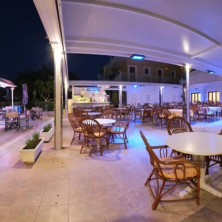 3 Brothers Hotel Sidari Ξενοδοχείο 2*