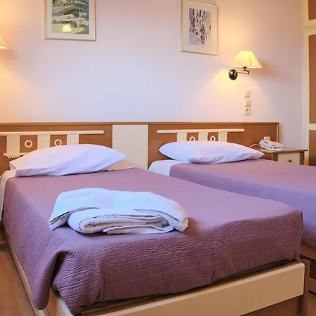 ホテル 3 Brothers Hotel Sidari シダリオン