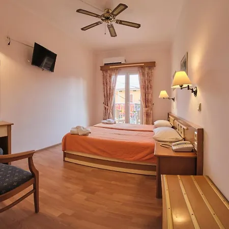 3 Brothers Hotel Sidari シダリオン
