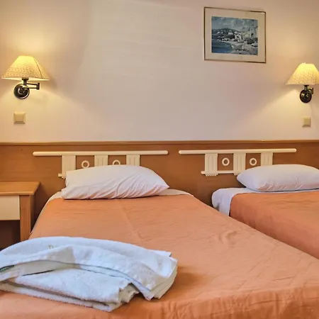 ホテル 3 Brothers Hotel Sidari シダリオン