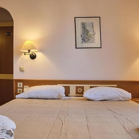 3 Brothers Hotel Sidari ホテル 2*