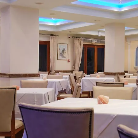 ホテル 3 Brothers Hotel Sidari